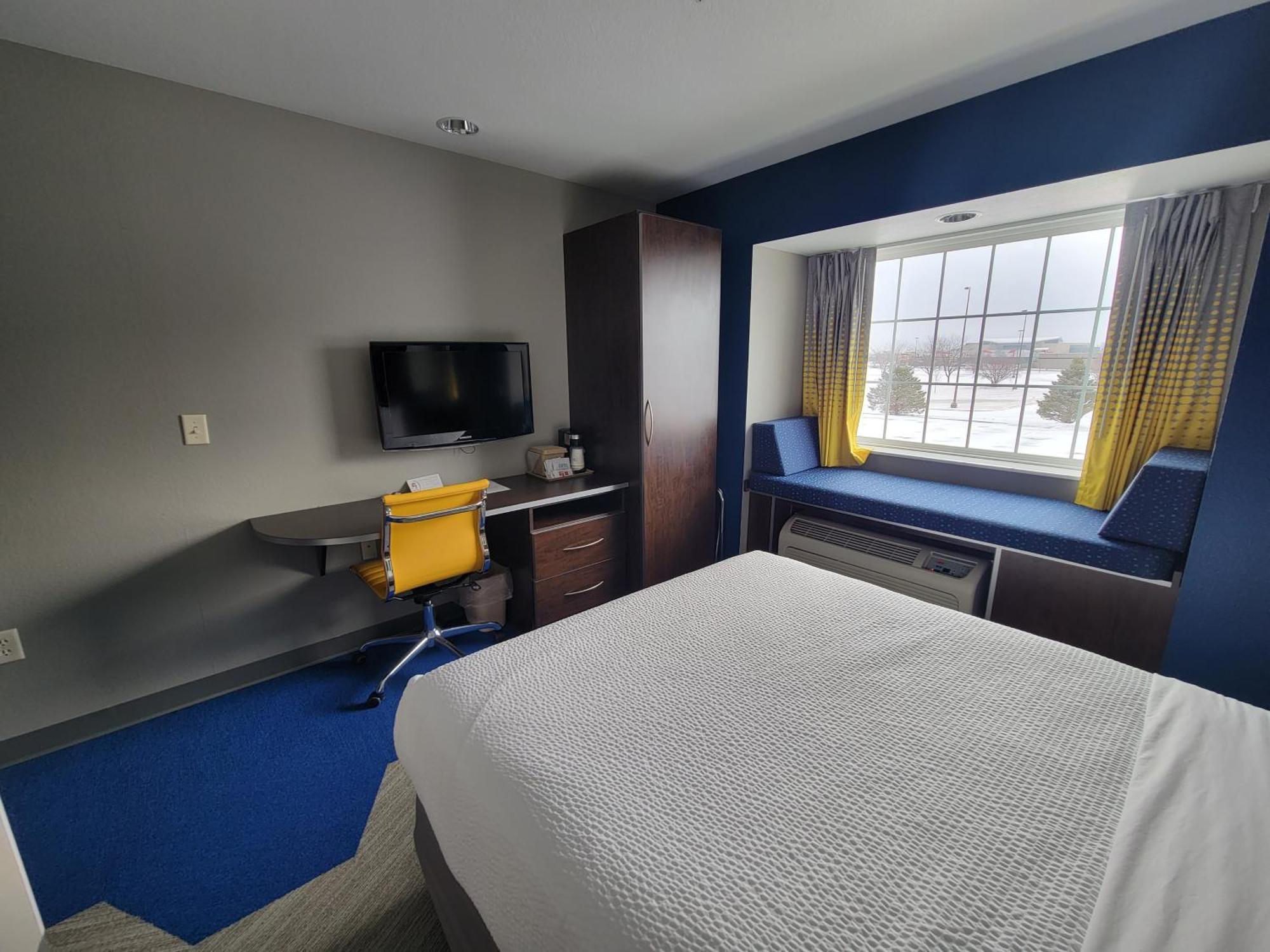 Hotel Microtel & By Wyndham Bluffs