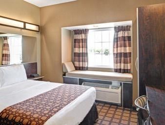 Hotel Microtel & By Wyndham Bluffs